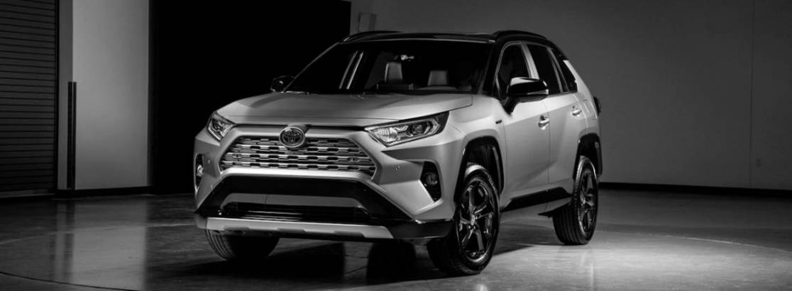 Toyota RAV4 нового поколения появится в России в середине 2019 года Toyota RAV4 нового поколения появится в России в середине 2019 года