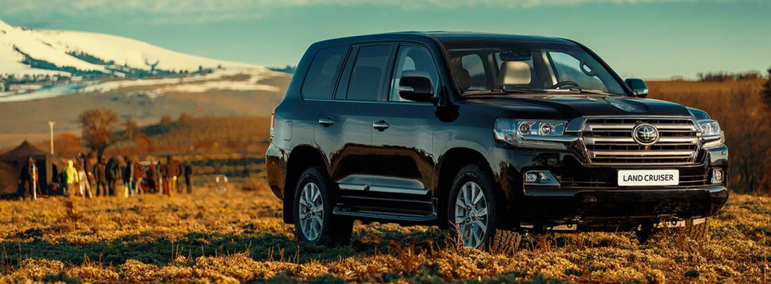 Автомобили Land Cruiser объединили в экстренную мобильную сеть Автомобили Land Cruiser объединили в экстренную мобильную сеть